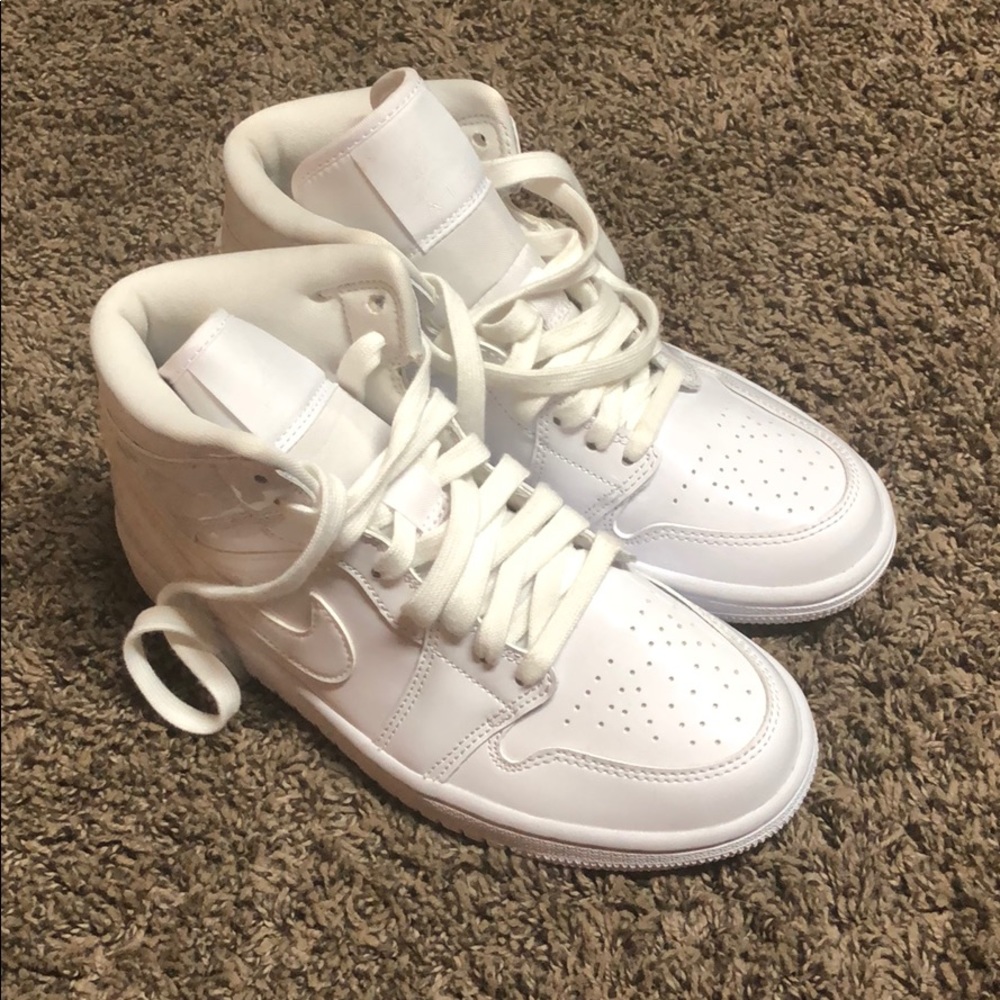 Women’s Jordan Air 1 Mid